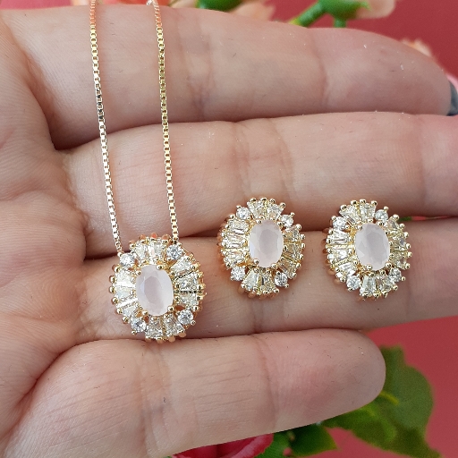 Conjunto cristal com zircônias