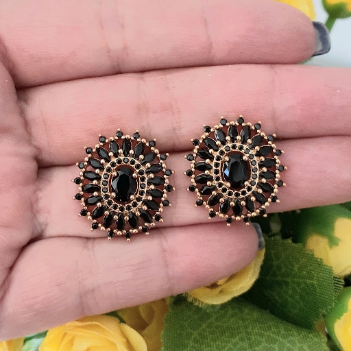Brinco Oval Cristal Negro
