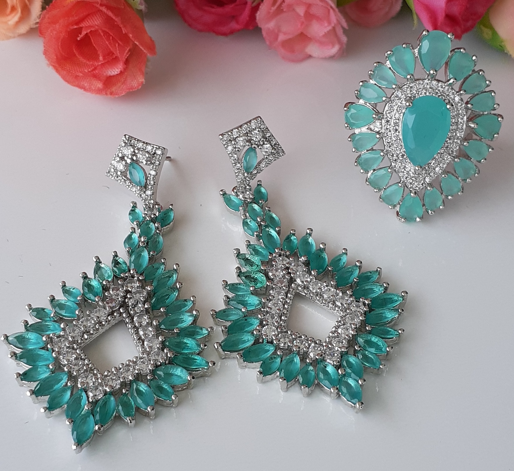 Conjunto Cristal com zirconias verde aqua